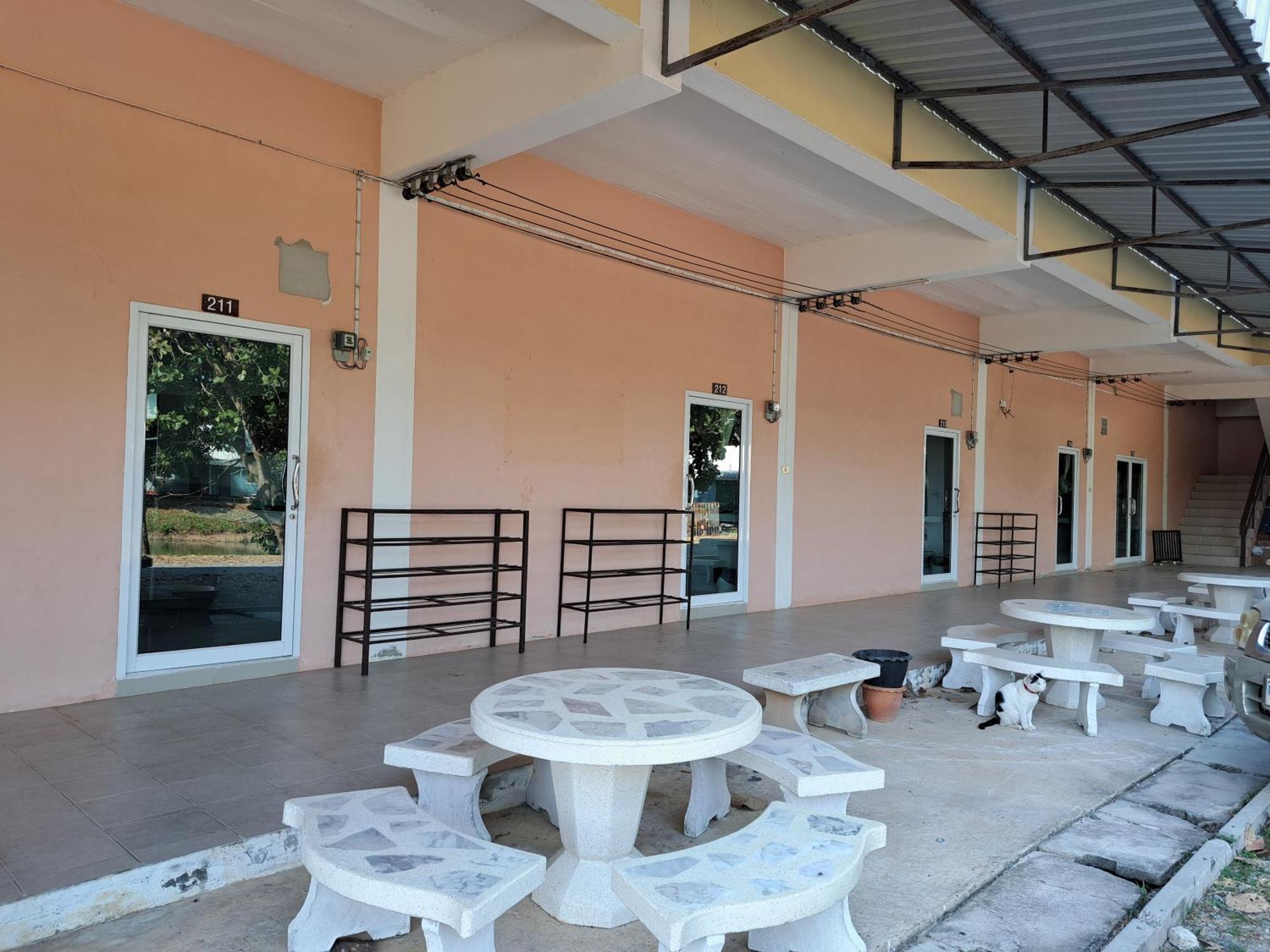 Armthong Resort Након Найок Екстериор снимка